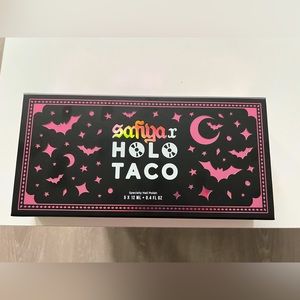 Holo Taco x Safiya collection. Bat glitters and nail file included.